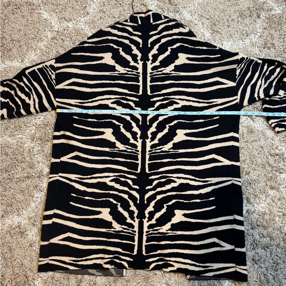 NWT Renuar Zebra Pattern Cardigan Sweater in Black & Cashew Combo size XXL - Picture 11 of 14